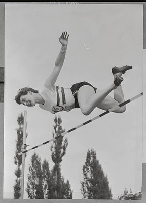 Britain's Thelma Hopkins won high jump women a jump of 167 Old Photo