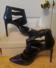 BCBGeneration Womens Canon Blue Midnight/Black Winter Snake Print Heels Size 10M