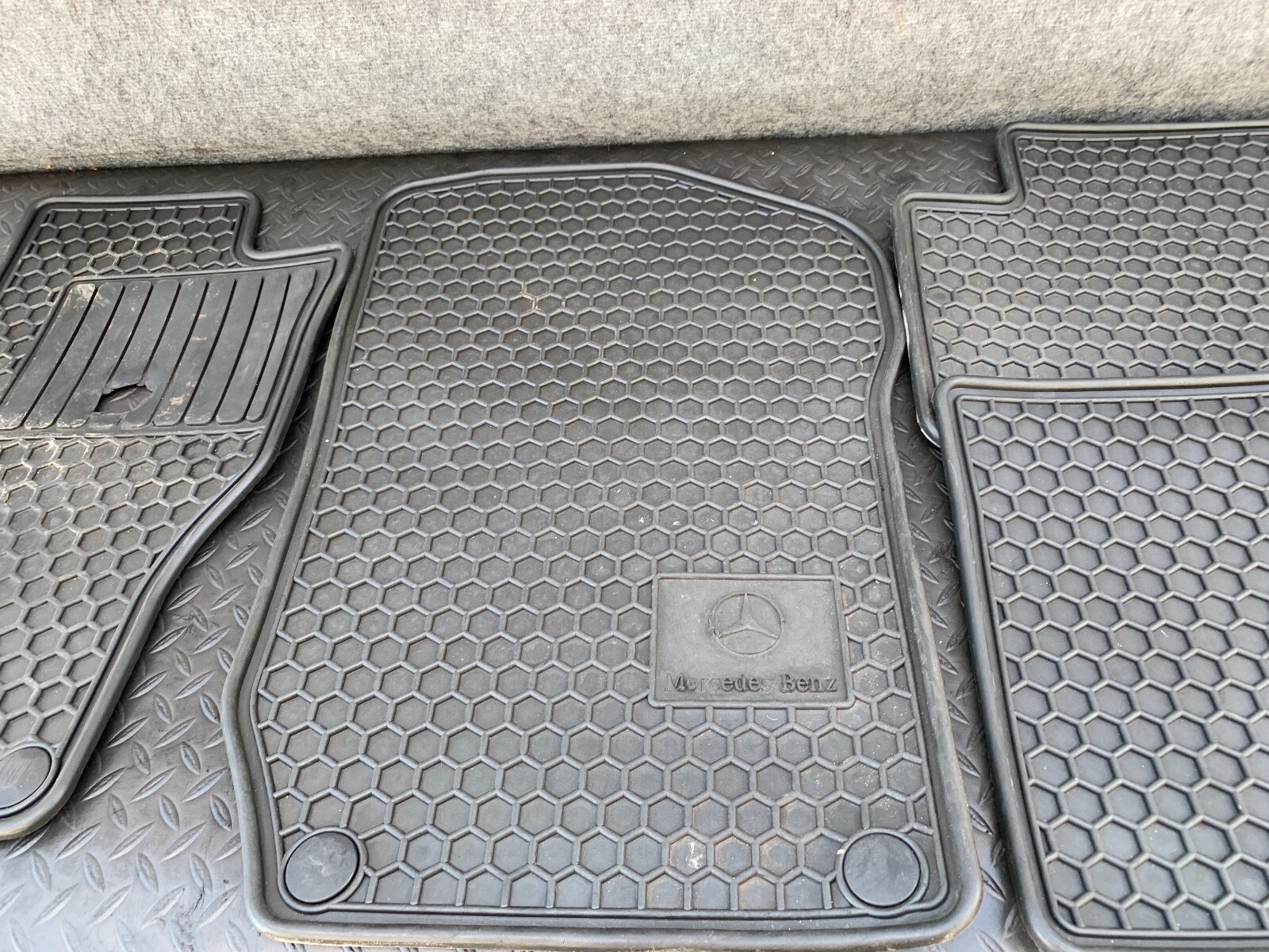 MERCEDES W164 ML500 ML550 ML320 ML350 INTERIOR FLOOR MAT MATS RUG