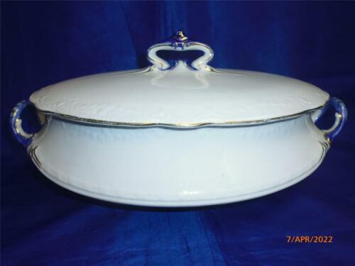 VINTAGE PORCELAIN TUREEN WITH LID 2 HANDLES ROYAL DOULTON P1342 ENGLAND - Picture 1 of 1