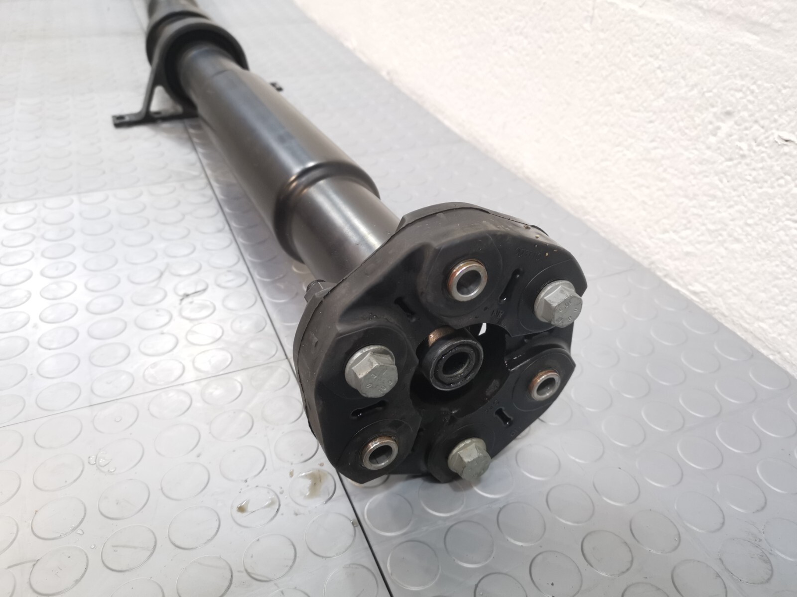 2013-2016 MASERATI QUATTROPORTE REAR AXLE DRIVESHAFT DRIVE SHAFT 06700085430
