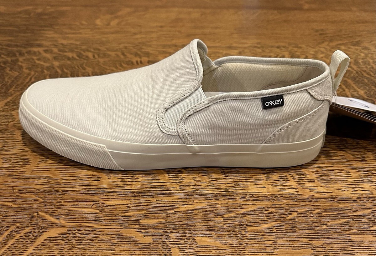 Oakley B1B Classic Slip On Three Lines Palms Arctic Shoes EU 38 NEW IN BOX Oakley B1B Classic Slip-On SKU: 9883817 - YouTube main image 3