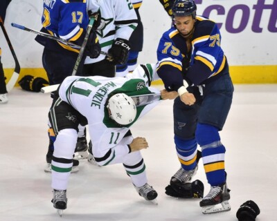 RYAN REAVES vs CURTIS McKENZIE 8X10 PHOTO HOCKEY LOUIS BLUES