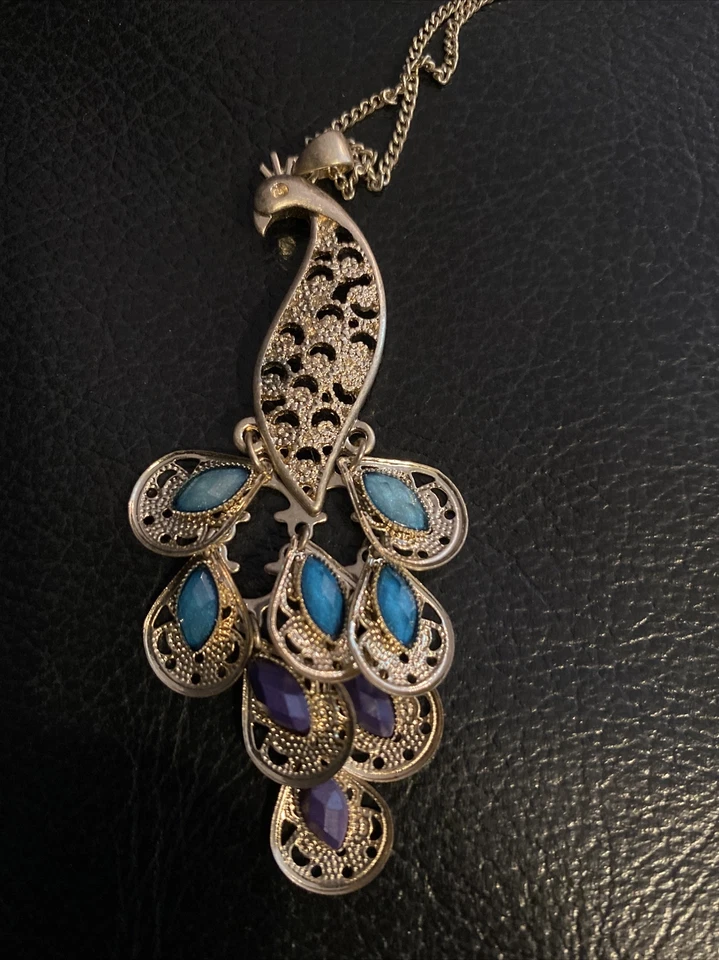 Kette mit Pfau von Der Firma Accessorize - Bild 2 von 4