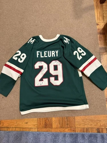 Minnesota Wild Jersey Autographed by 5 NHL players