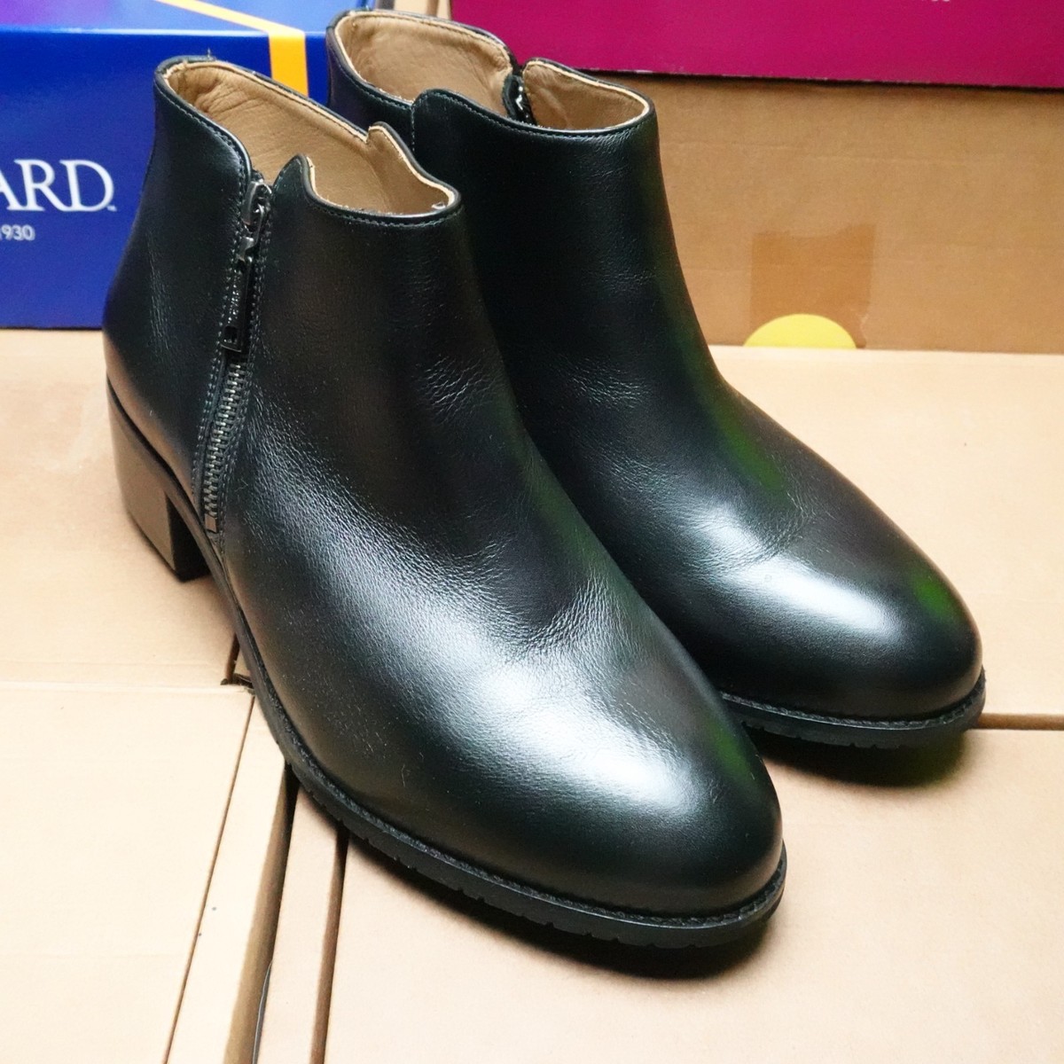 Samuel Hubbard Women's 10.5 W 'Valencia' Ankle Boot Black Leather