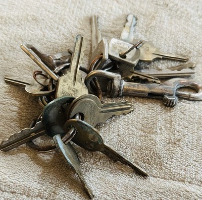 Random Vintage KEY Lot, 16 Rare Old Keys