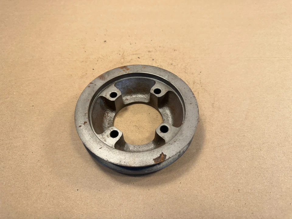 Jaguar XKE E-Type virabrequim polia V única original do fabricante de equipamento original C14589 - Imagem 3 de 4