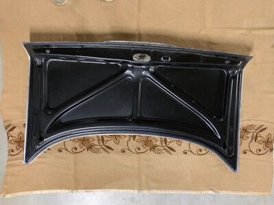 Coffre Mercedes-Benz SLC W107 Gris - Pièce D'origine Référence A1077500275, Occasion