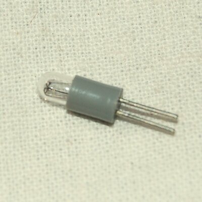 50x / 100x Sub-Miniaturlampe 28V 24mA Lampe Bi-Pin OL-856 BP D= 3,2/3,7 mm