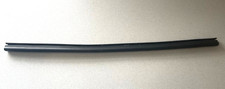 2007-2013 BMW X5 3.0Si E70 ~ FRONT SIDE HOOD SEAL ~ 51237148341
