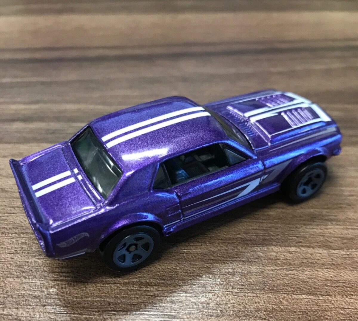 Custom hot wheels HW mercado libre delivery truck 1:64