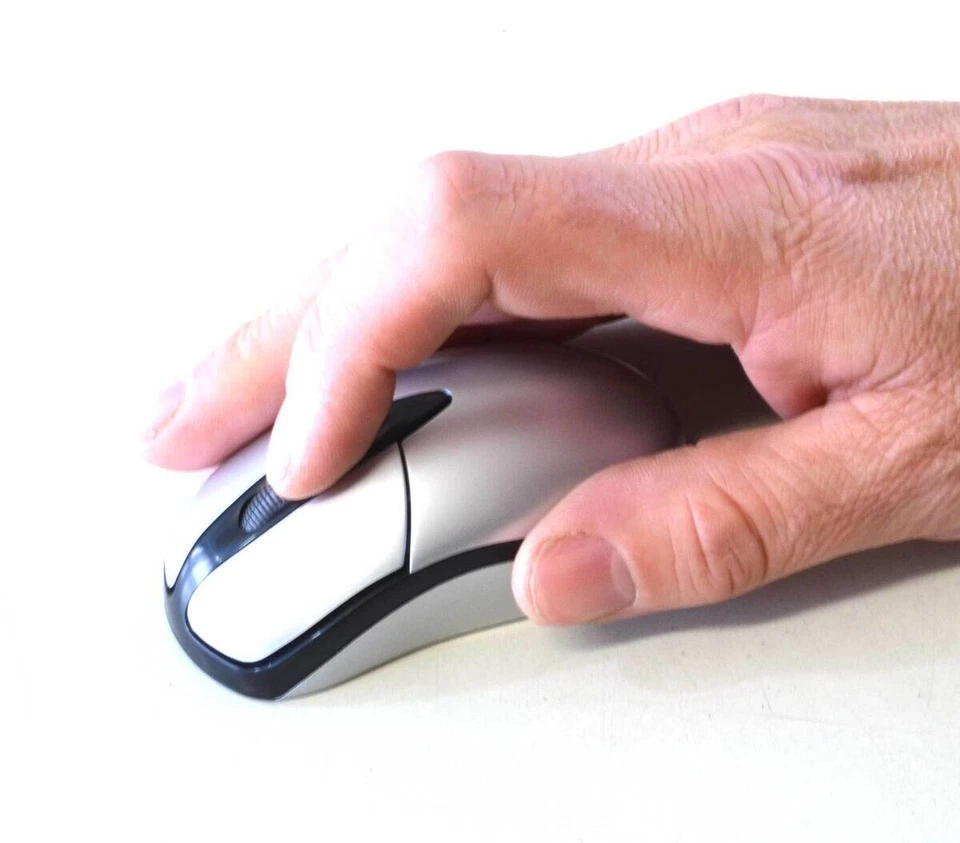 Metro RF Wireless Mini Optical 3 Button Scroll Mouse Left or Right Hand - Image 2 of 2