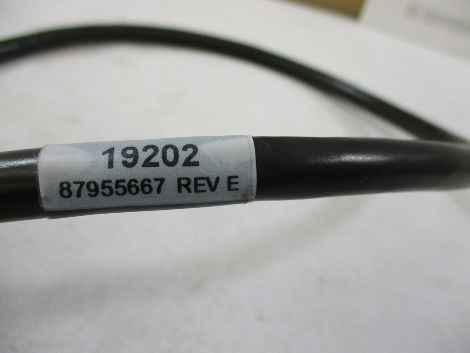 *NEW* HOFFMAN NVENT LGCABLE24 LIGHT GANGING CABLE 24" - Image 4 of 4