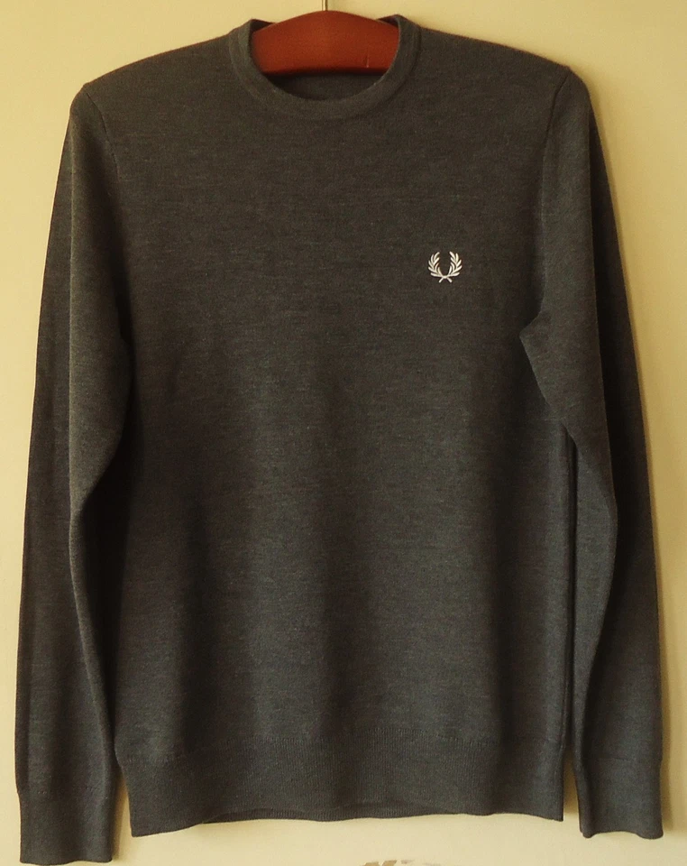 Fred Perry talla S lana/algodón cuello redondo suéteres para hombre gris NUEVO - Imagen 2 de 4