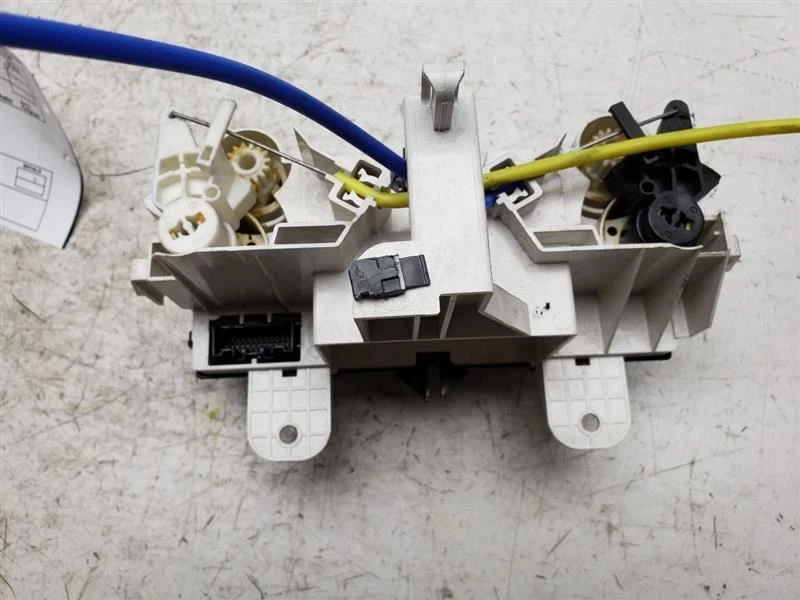 Mazda 5 2006 2007 control de temperatura con control manual de aire acondicionado OEM CC4361190A Foto 4 de 4