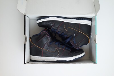 Size mens 8.5 - Nike SB Dunk High Pro NBA (Cavs)