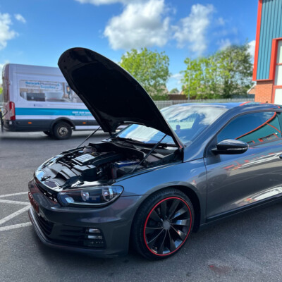 2x Haubenlift Haubendämpfer Nachrüstset ohne Bohren Für VW Scirocco ab bj. 2008