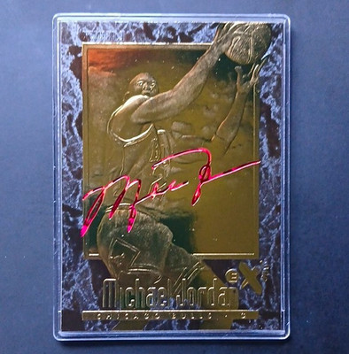 SkyBox EX-2000 Michael Jordan 23KT Gold #45/1998 Chicago Bulls NBA