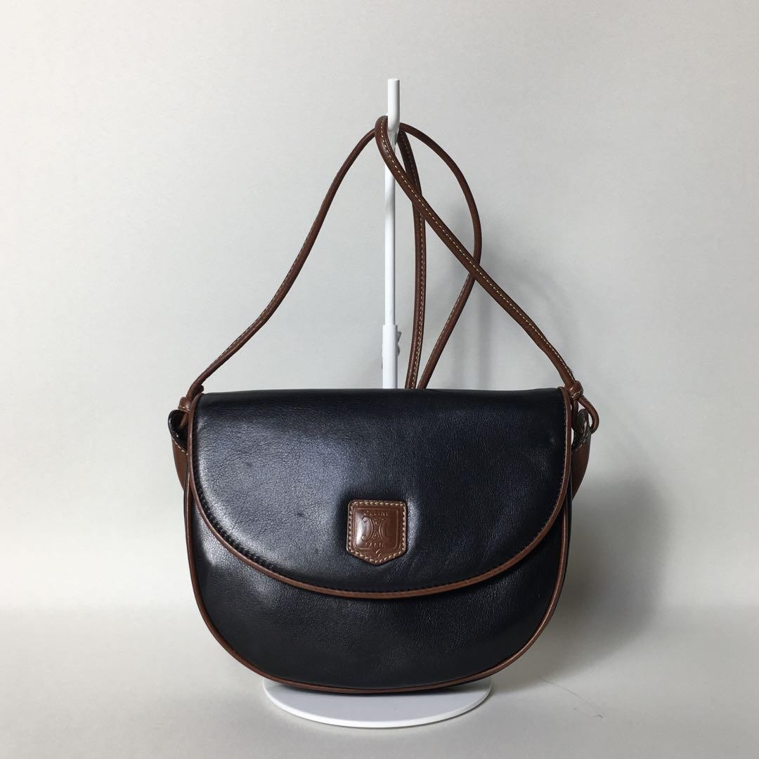 Celine Authentic Black Leather Shoulder Bag G06091284