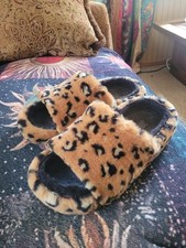 Crocs Classic Leopard Fur Slide: Cozy Faux Fur Slippers with Cushioned Comfort