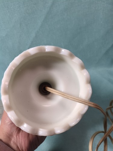 Vintage Milkglass Lamps 9 1/2" Set Of Two Needs New Electrical Cords Very Cute - Picture 5 of 21