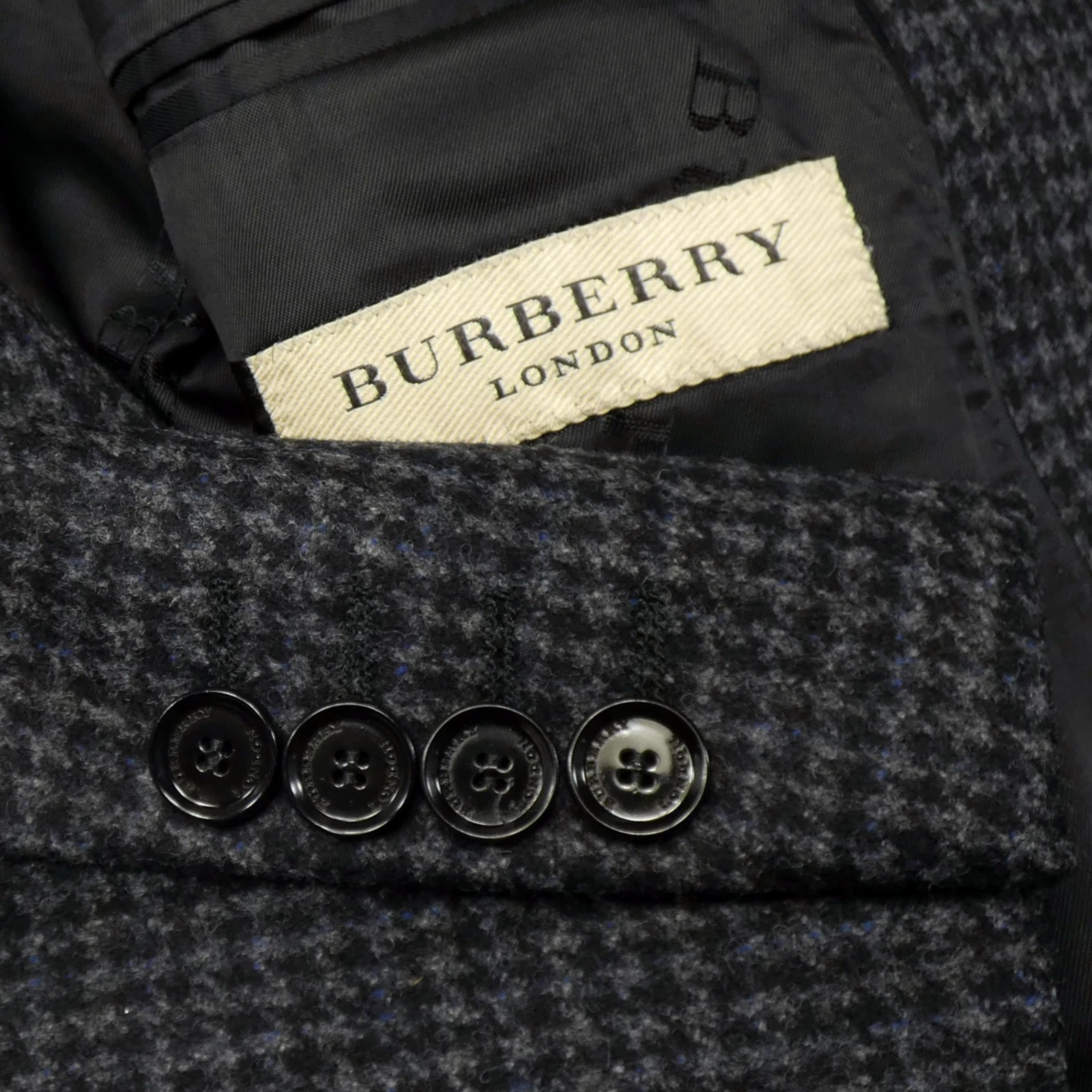 Burberry — MINT BURBERRY Houndstooth Tweed Blue Accent Nova Check Collar 38 R US 50 IT