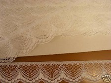 Flat Lace White - 20 metres  251 
