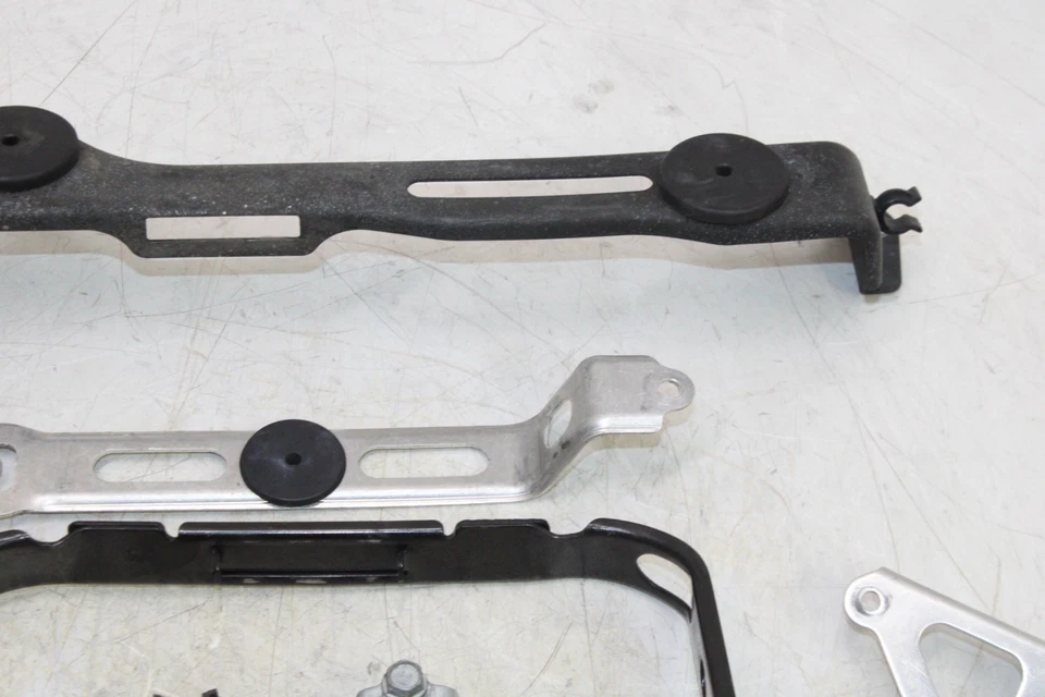 2006 HONDA GOLDWING 1800 GL1800 OEM MISC BRACKETS MOUNTS SET - Image 3 of 4