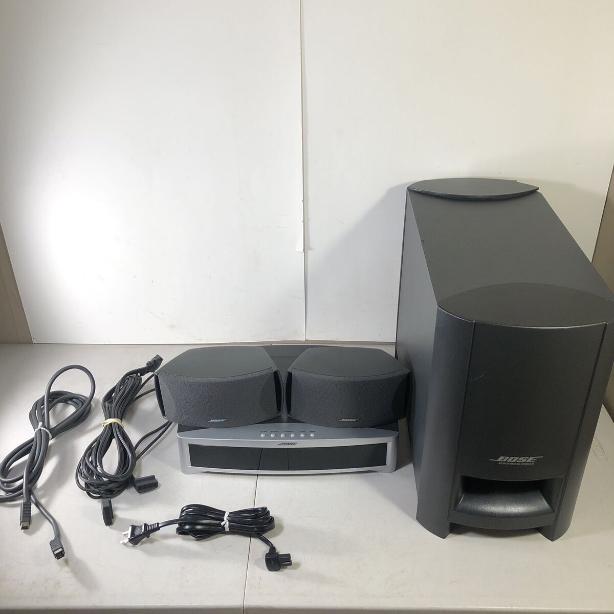 BOSE AV3-2-1 Media Center W/ PS3-2-1 Powered Speaker BOSE AV3-2-1 Media Center W/ PS3-2-1 Powered Speaker