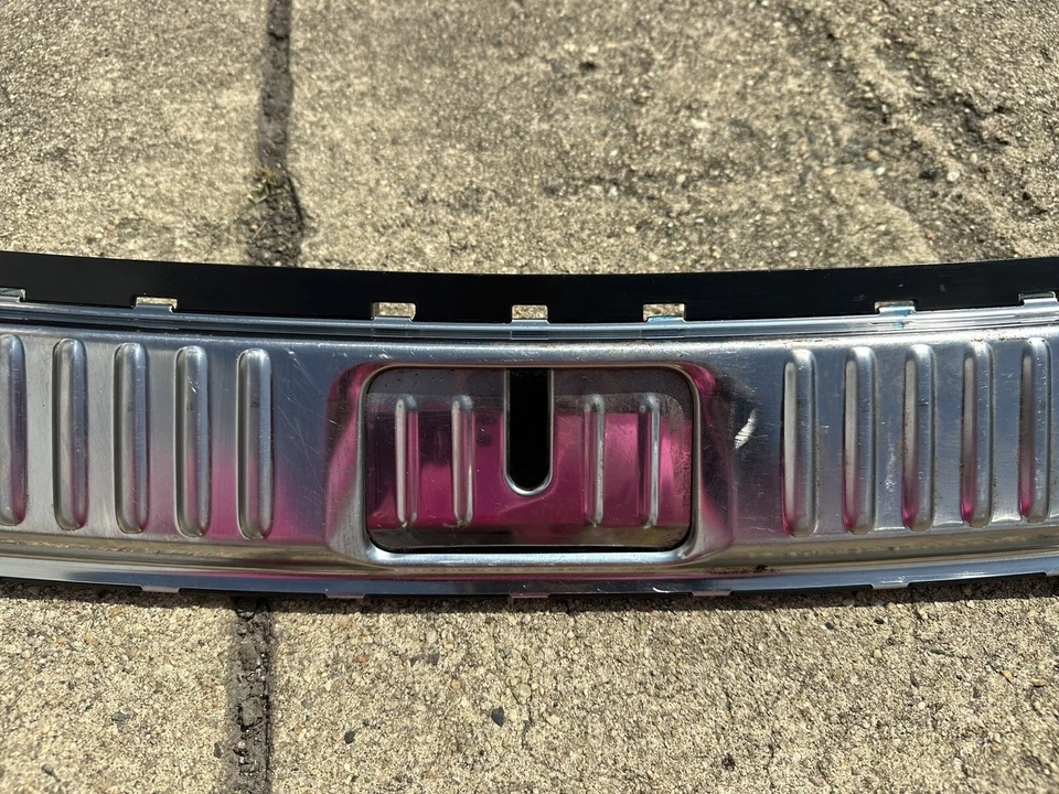 VOLKSWAGEN TOUAREG 2011-2018 MALETERO CARGA MOLDURA MALETERO UMBRAL BLOQUEO CUBIERTA 7P0863459F Foto 4 de 4