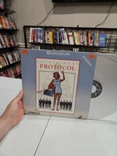 PROTOCOL Laserdisc LD VERY GOOD CONDITION VERY RARE GOLDIE HAWN