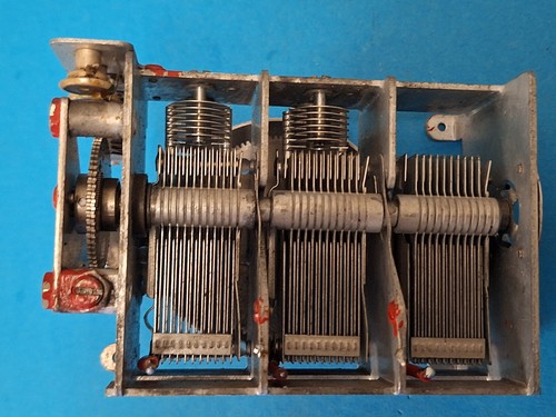 3 Gang Air Dielectric ~ 410pF + 430pF + 430pF ~ Medium size ~ With 60:1 SMD - Zdjęcie 3 z 12