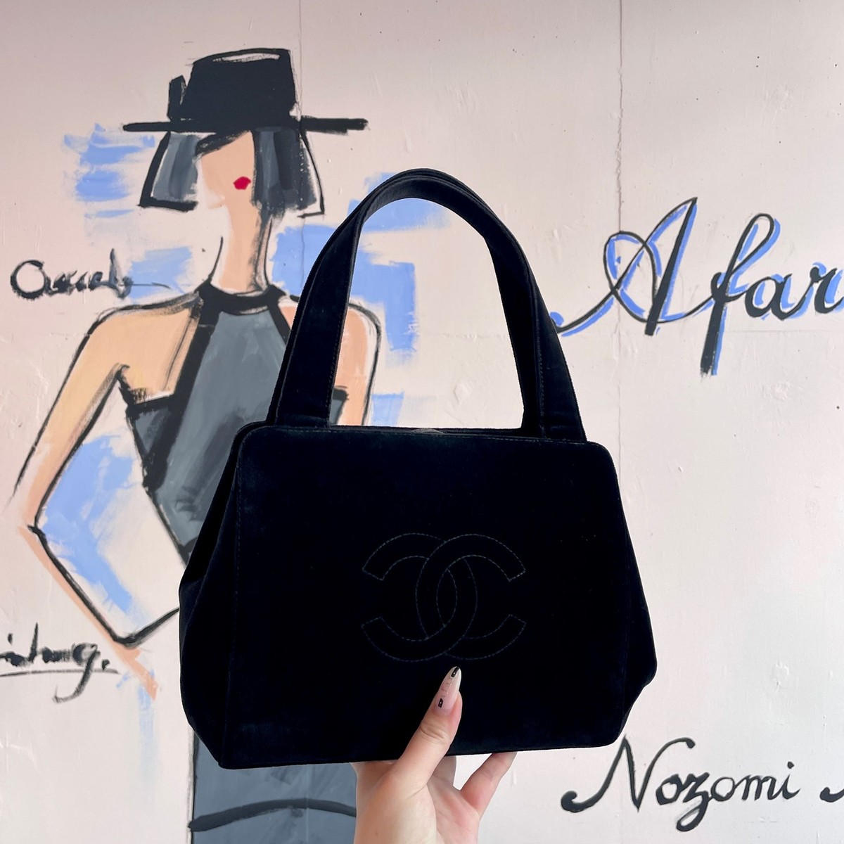 RAREAuth CHANEL Jumbo CC Logo Velvet Hand Bag Black Vintage RAREAuth CHANEL Jumbo CC Logo Velvet Hand Bag Black Vintage