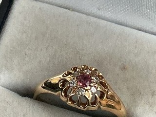 Good Antique 18ct Gold Diamond & Ruby Ring Birmingham 1918 Size N