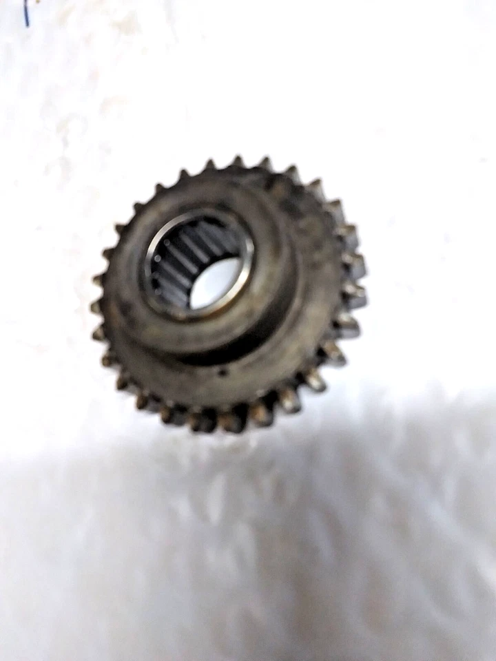 Engranaje de rueda loca inversa Sears Suburban 12 con el rodamiento en buen estado Foto 2 de 4
