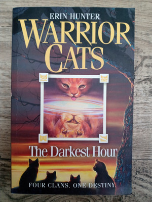 Warrior Cats: The Darkest Hour by Erin Hunter / Cat Childrens Book / 4 Clans