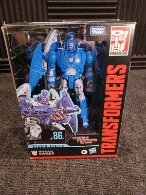 Transformers Studios Series Voyager Class 2021 86 Sweep 7'' Figure