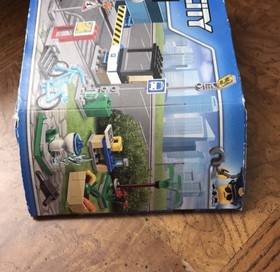 LEGO CITY Build My City Accessory Set (40170) NEW Sealed in Box Retired