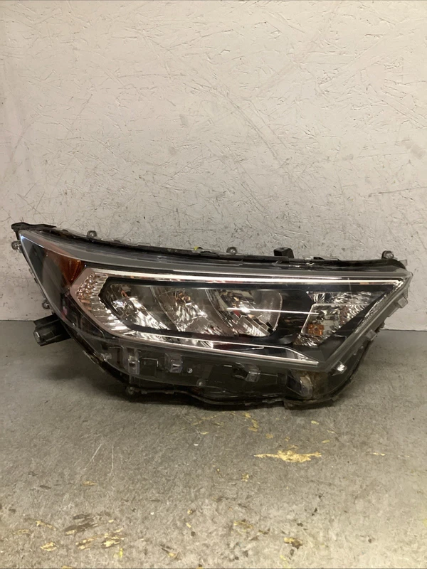 2019-2021 TOYOTA RAV4 RIGHT RH PASSENGER SIDE HEADLIGHT OEM CHROME REFLECTOR
