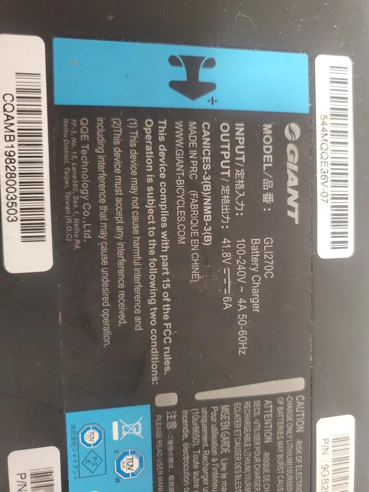 Giant EnergyPak Charger 6A 41.8V 5 Pin Plug GLI270C - Image 4 of 4