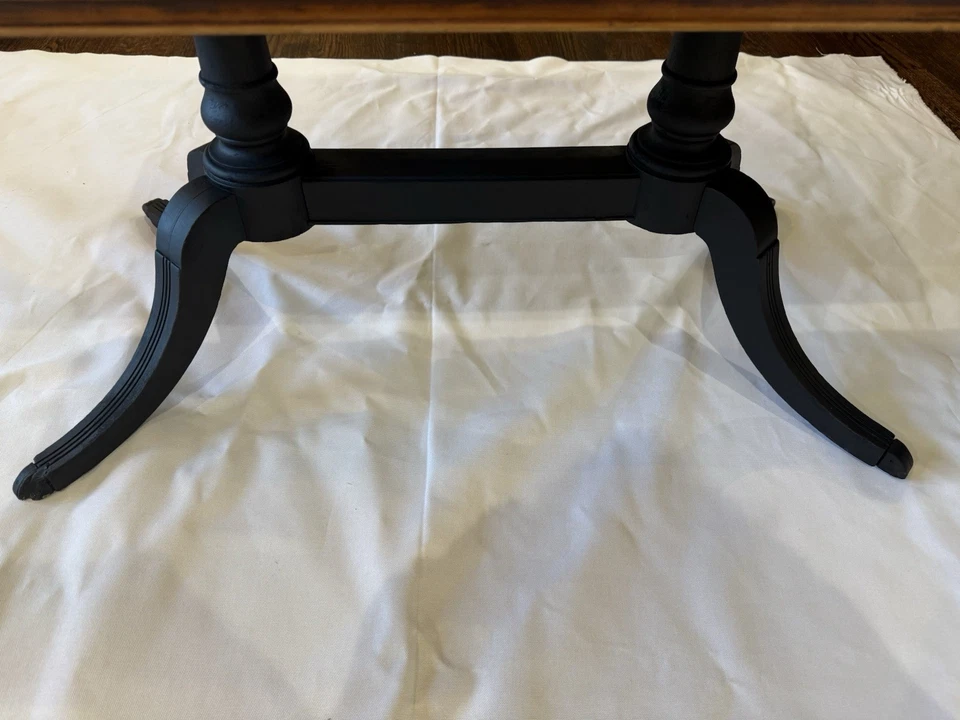 Mesa de centro Mersman Mid Century con incrustaciones de lápiz de caoba Foto 3 de 4