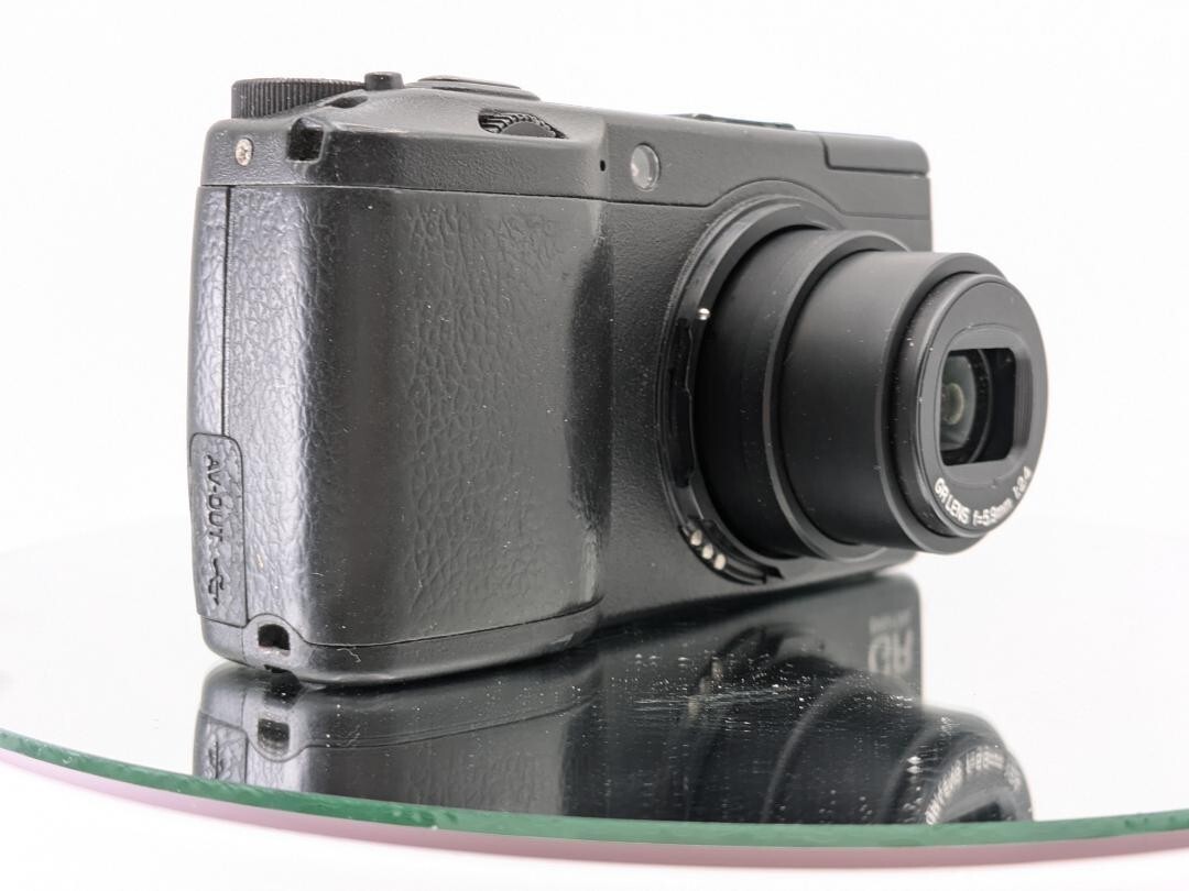 RICOH Digital Camera GR DIGITALII 10-Megapixel GRDIGITALII Black