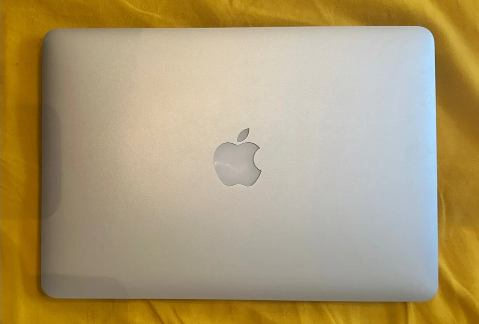 Apple MacBook Pro A1502 33,8 cm (13,3 Zoll) Laptop - ME864D/A (Oktober, 2013) - Bild 4 von 4