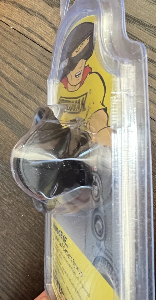 Hoodman HoodEYE H-EYEC18 Digital SLR Eyecup for Canon Rebel 10D 20D 30D 40D 50D - Image 4 of 4