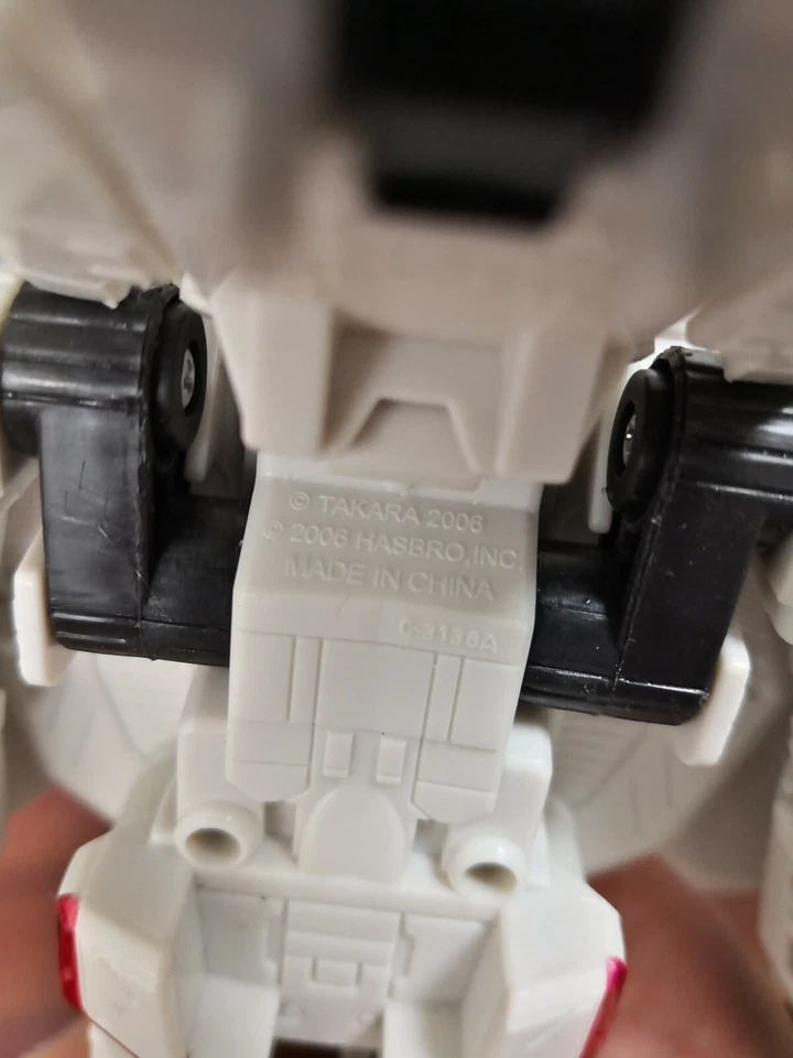 Takara Tomy Transformers Cybertron Con 2013 Henkei Jetfire Figure 100% Authentic - Image 4 of 4