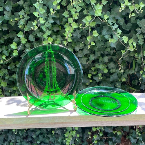 2 - 8" Emerald Green Vintage Mid Century Glass Sandwich Salad Dessert Plates