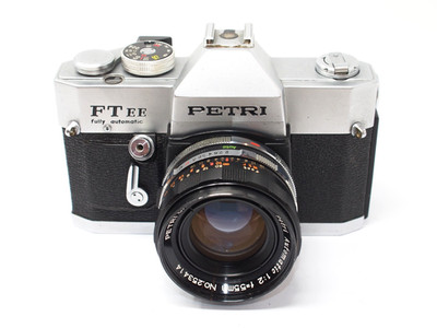 Vintage Petri FT EE 35mm Spiegelreflexkamera mit 55mm f2 Objektiv