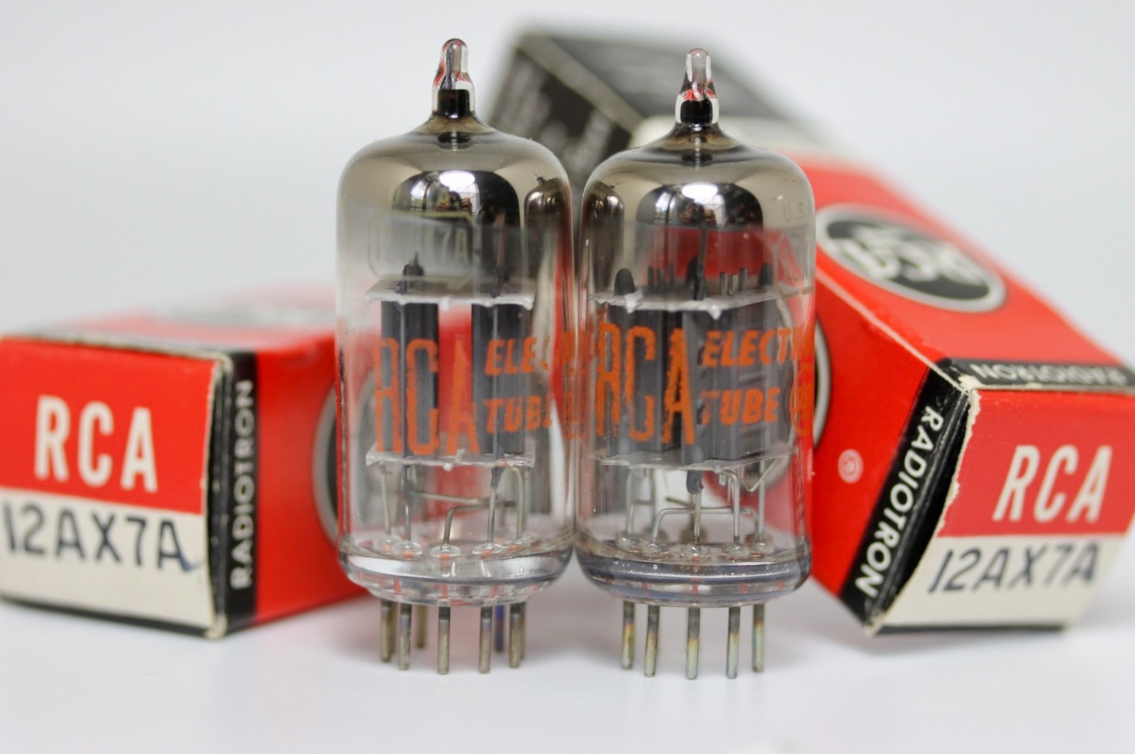 Museum Incloser Empty 12AX7A ECC83 NOS RCA MATCHED PAIR TUBES MUSEUM TESTED VIBRANT-RED 1978 ...