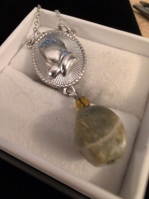 Vintage Sterling 925 betende Hand Medaillon Peridot Jadeit Halskette belebter Rosenkranz